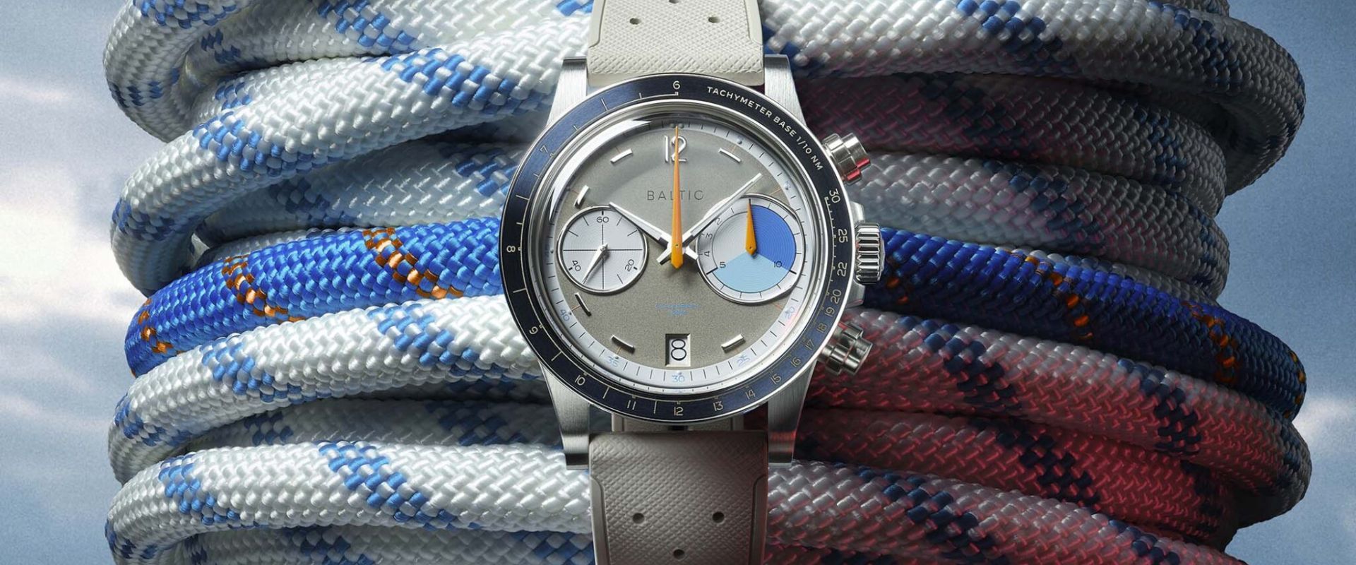 orologio Baltic Scalegraph Transat Café L'Or limited edition con cinturino aggiuntivo in gomma FKM bianco sporco
