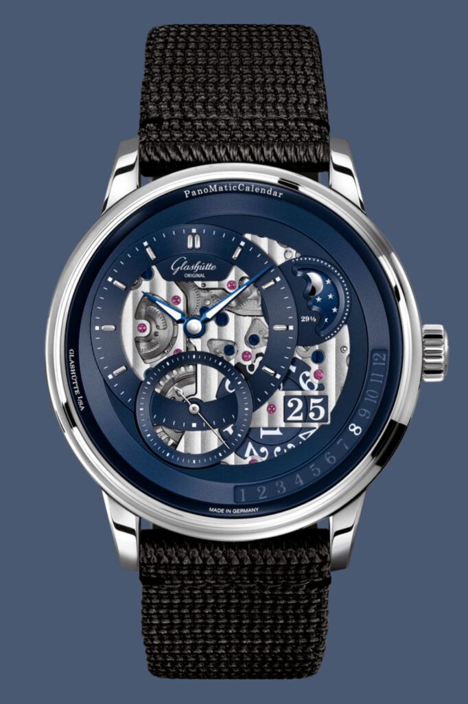 orologio Glashütte Original PanoMaticCalendar Skeleton Blue of Dawn con cinturino in tessuto sintetico colore nero