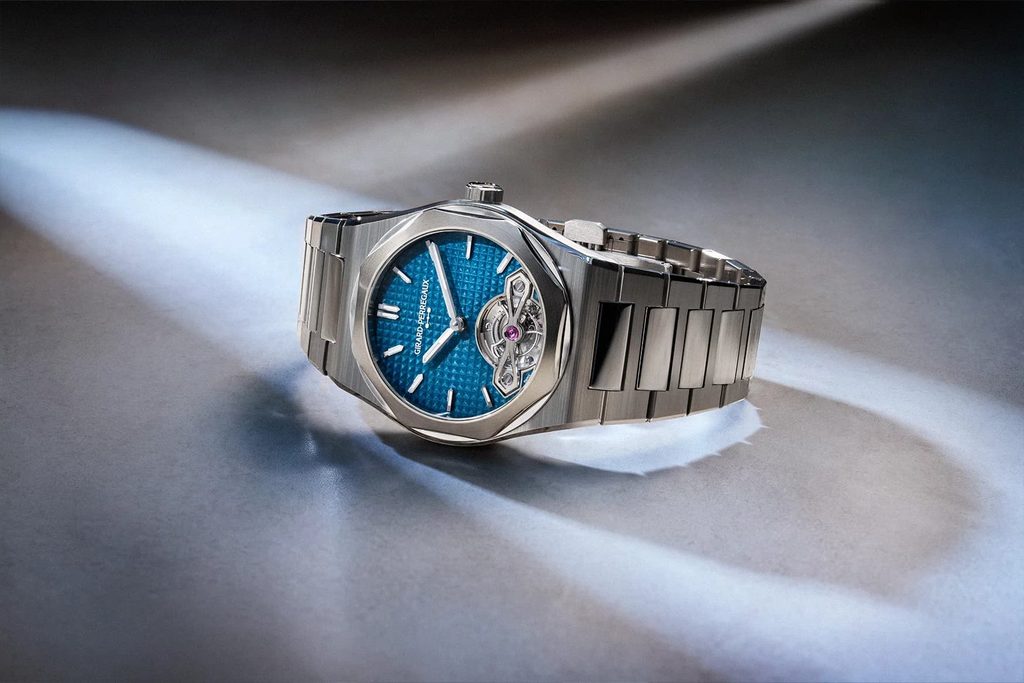 Girard-Perregaux Laureato Fifty Tourbillon Micro-Rotor 39mm