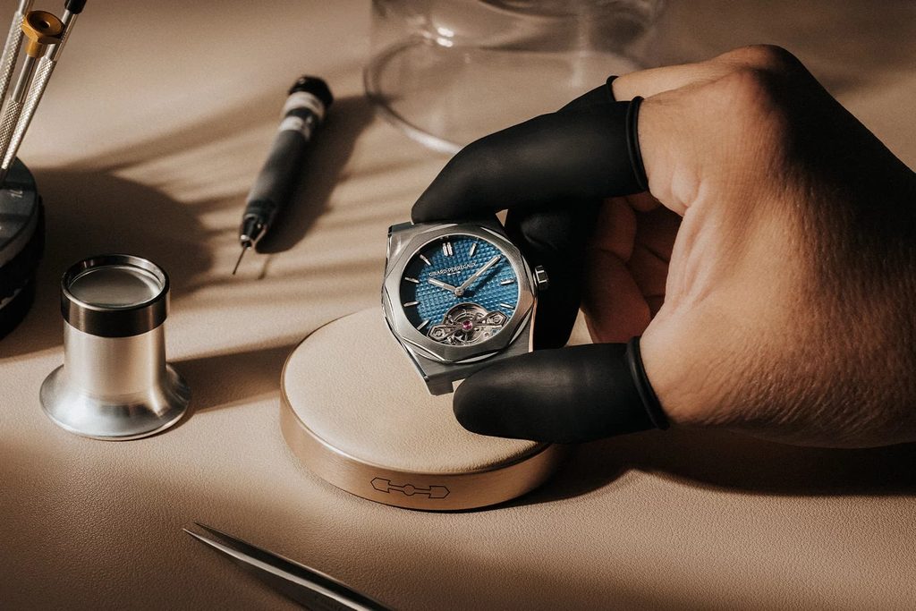 Girard-Perregaux Laureato Fifty Tourbillon Micro-Rotor 39mm